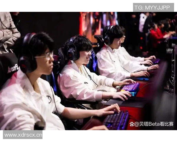 赛后复盘：深入剖析FPX与TES的团队配合与战术执行