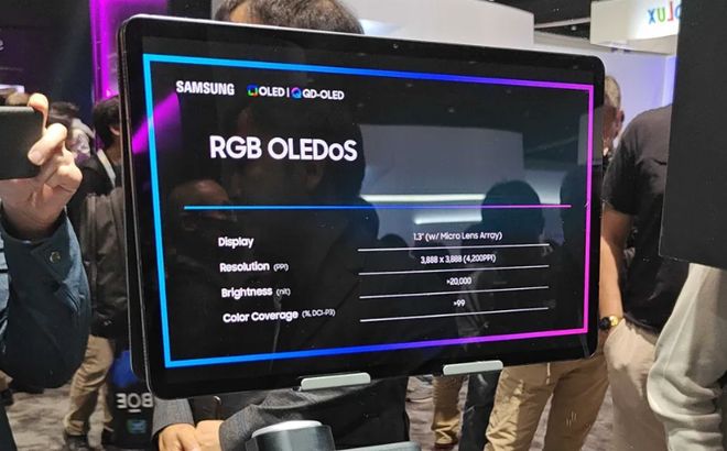 BD半岛官网三星展现14英寸硅基OLED微型显现器亮度15000尼特(图2)